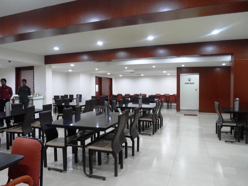 Hotel Bhimas Paradise Tirupati Eksteriør bilde