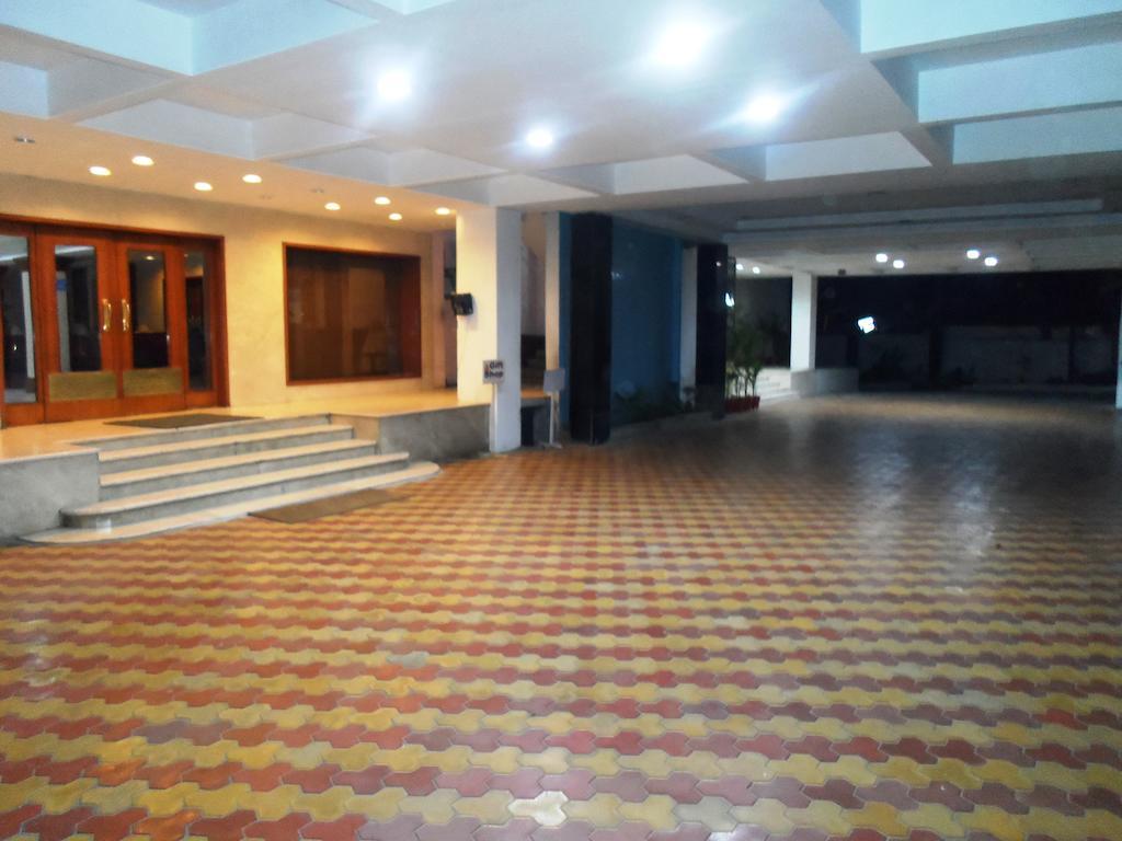 Hotel Bhimas Paradise Tirupati Eksteriør bilde